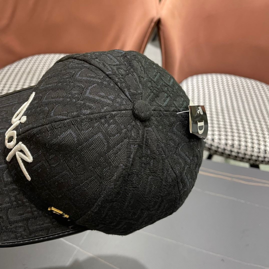 Christian Dior Caps